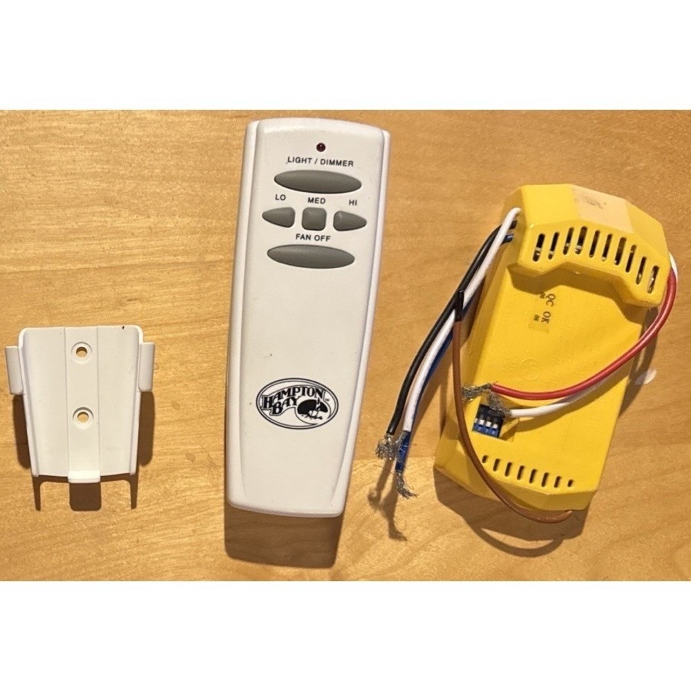 Hampton Bay Ceiling Fan Remote Kit Receiver Light Dimmer Wall Mount FAN-18R